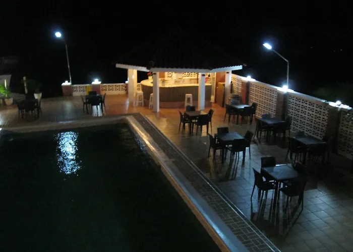 Fisherman\'S Inn Hotel